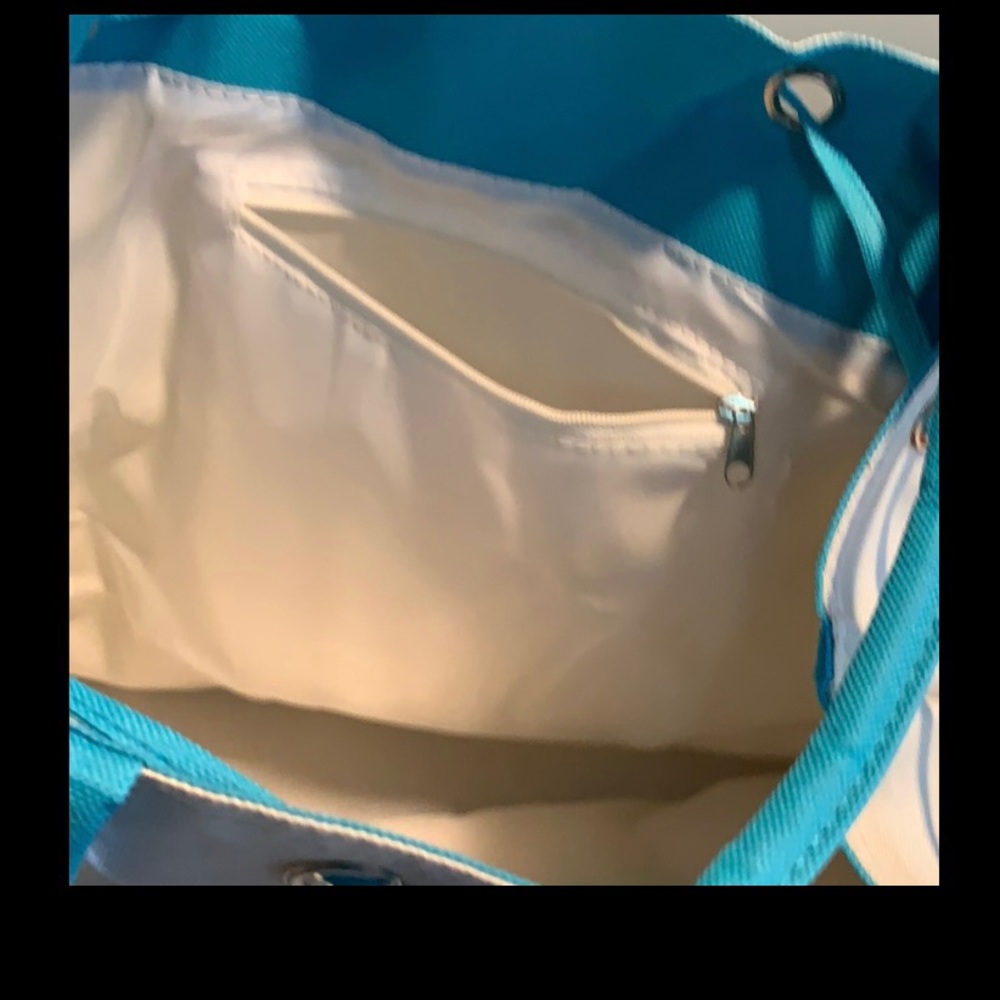 Island Chic Beach Tote - Picture 2 of 4